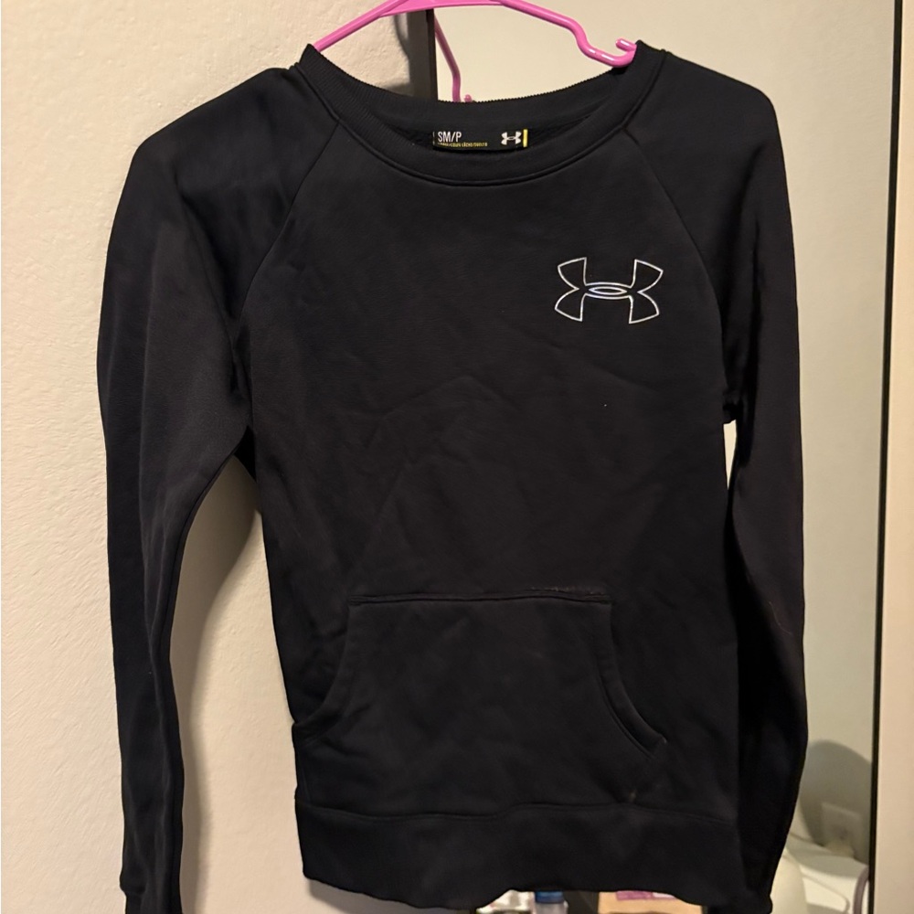 Under Armour Black Crewneck Top